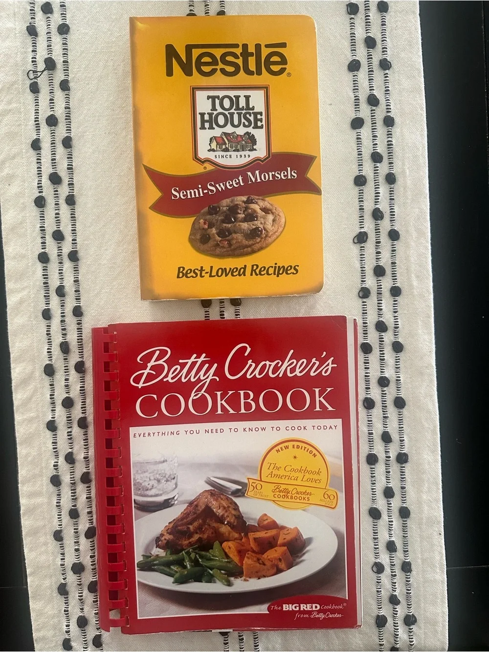 Betty Crocker Red Cookbook – Classic Home Kitchen Recipe Book & Nestle cookbook